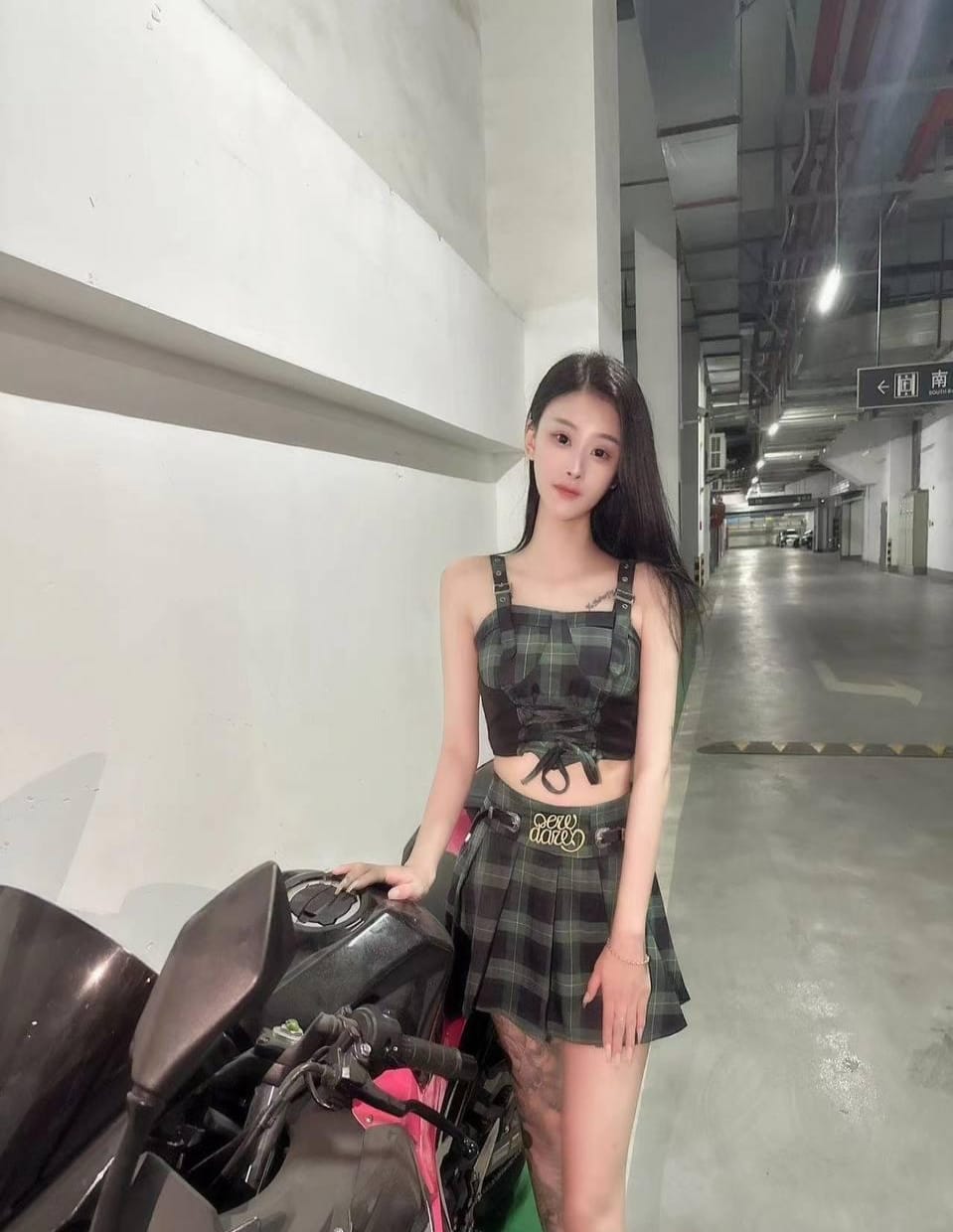 腿长貌美 听话配合度高